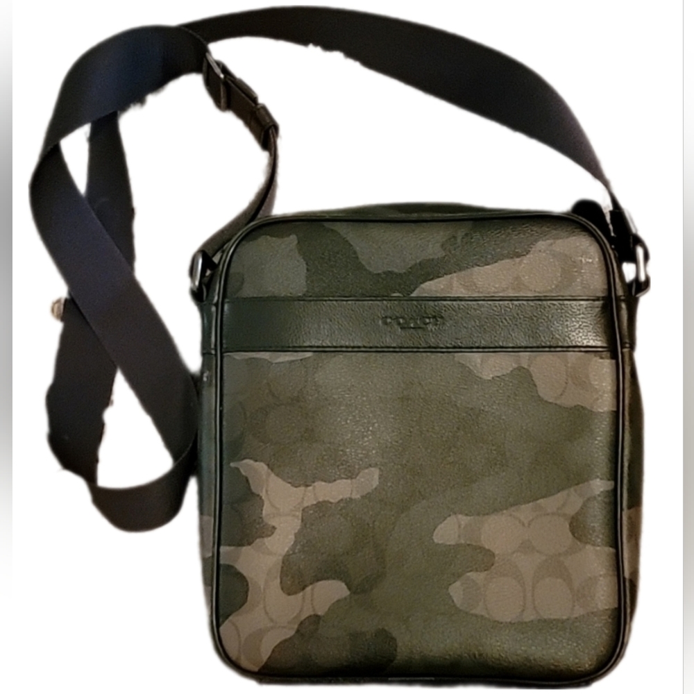 Coach Classic Coach Logo Camo Crossbody Bag. Unisex